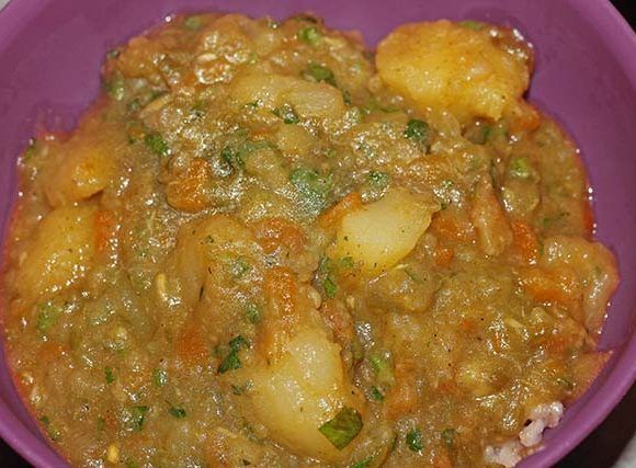 curry de patatas y chile verde