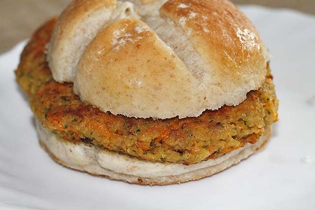 hamburguesa de atún en conserva