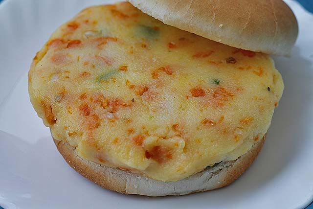 hamburguesa de polenta con verduras 