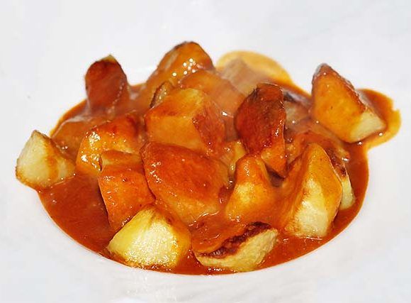 patatas en salsa brava
